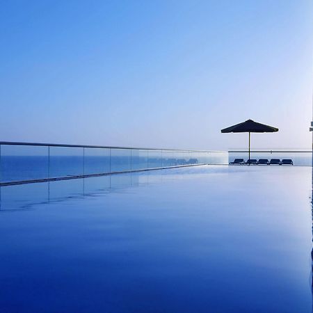 Arena Hotel By The Beach Bat Yam Exterior photo
