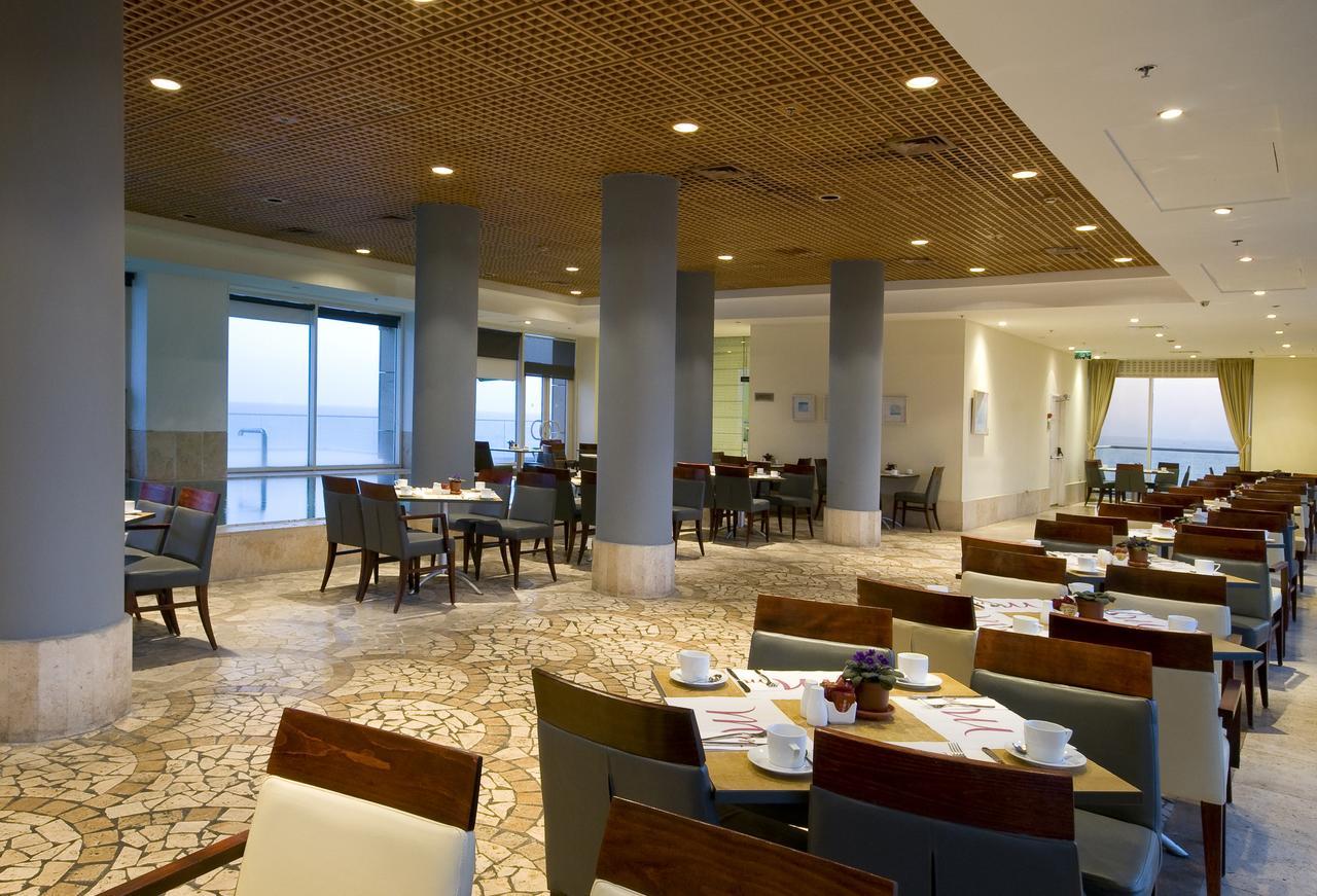 Arena Hotel By The Beach Bat Yam Exterior photo