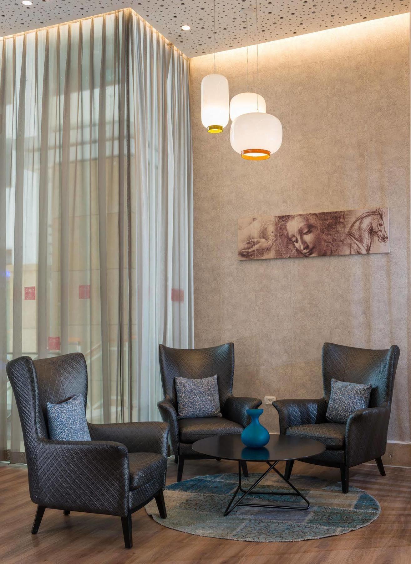 Arena Hotel By The Beach Bat Yam Exterior photo